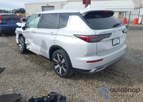 2025 Mitsubishi Outlander Se 2.5 2Wd z USA, uszkodzony, nr VIN JA4J3VA88SZ053602
